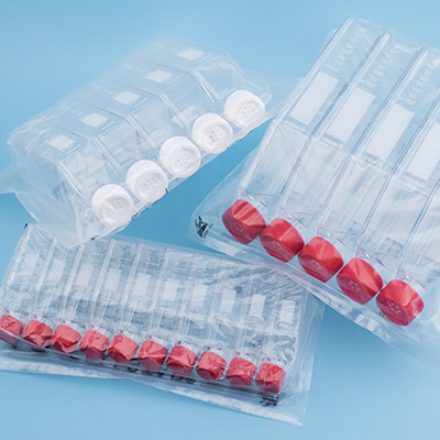 Hartfolien von SÜDPACK Medica - Robuste Verpackungsoptionen für den Schutz und die Präsentation von pharmazeutischen Produkten.